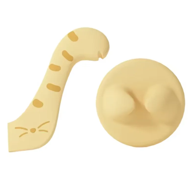 Pet canned sealed lid for cats canned cat food and spoon