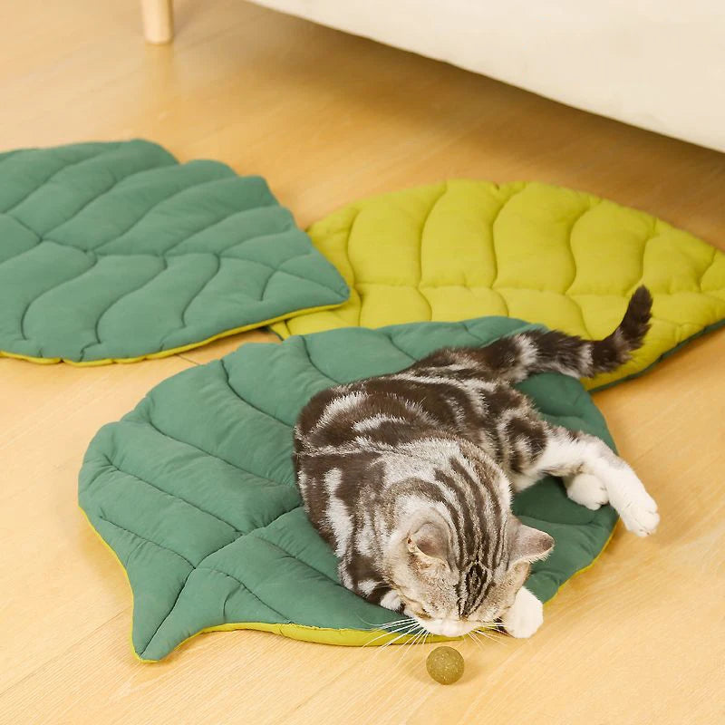 Leaf Shaped Bed Mat