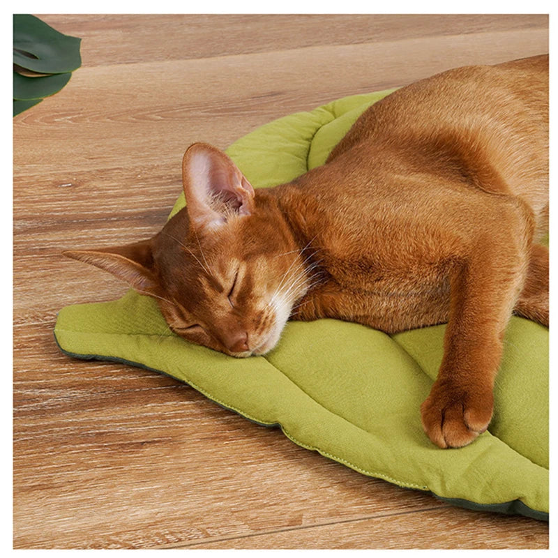 Leaf Shaped Bed Mat